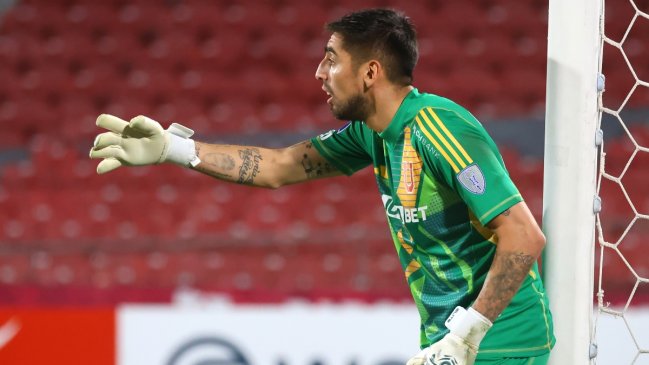 Castellón reveló la justificación del árbitro por polémica mano en el área de la U de Concepción