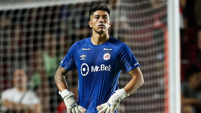 [VIDEO] Brayan Cortés tuvo atajadas claves en el empate de Argentinos Juniors ante Rosario Central