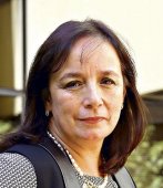 Gloria Aravena Acuña
